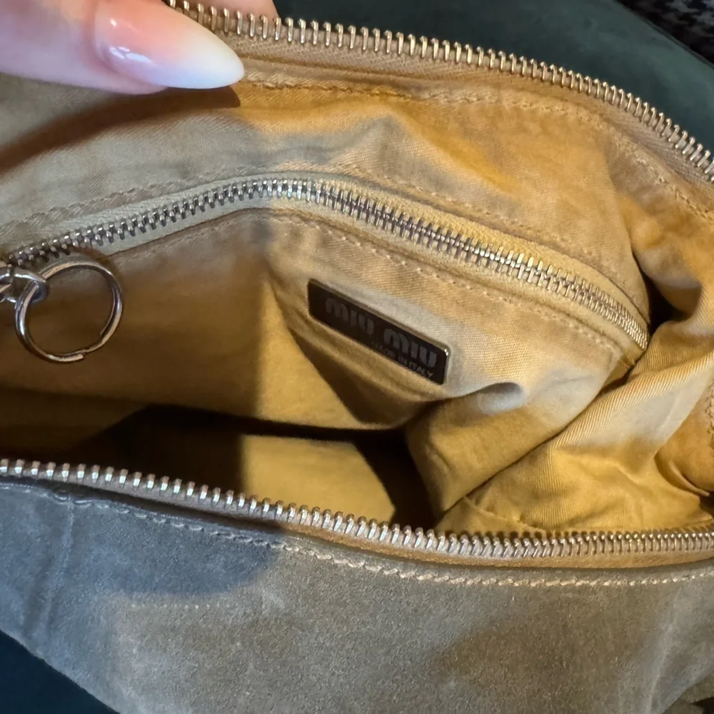 MIU MIU Vintage Suede Slouchy Handbag - Picture 13 of 16